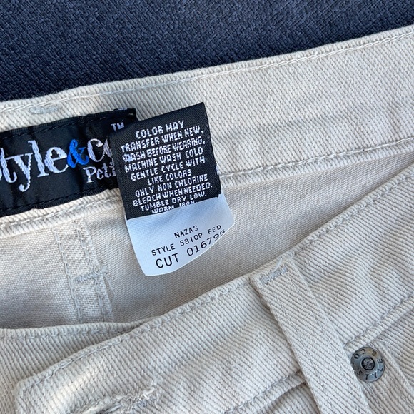 Jeans - Picture 3 of 6